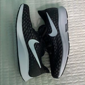 nike zoom pegasus 35